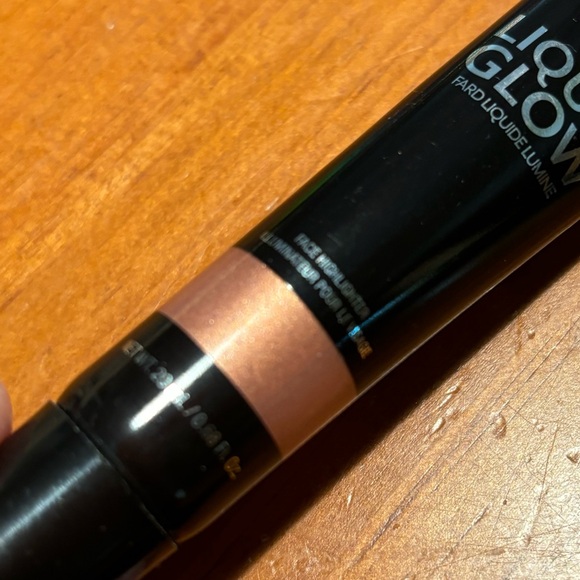 Anastasia Liquid Glow Highlighter - Picture 8 of 15